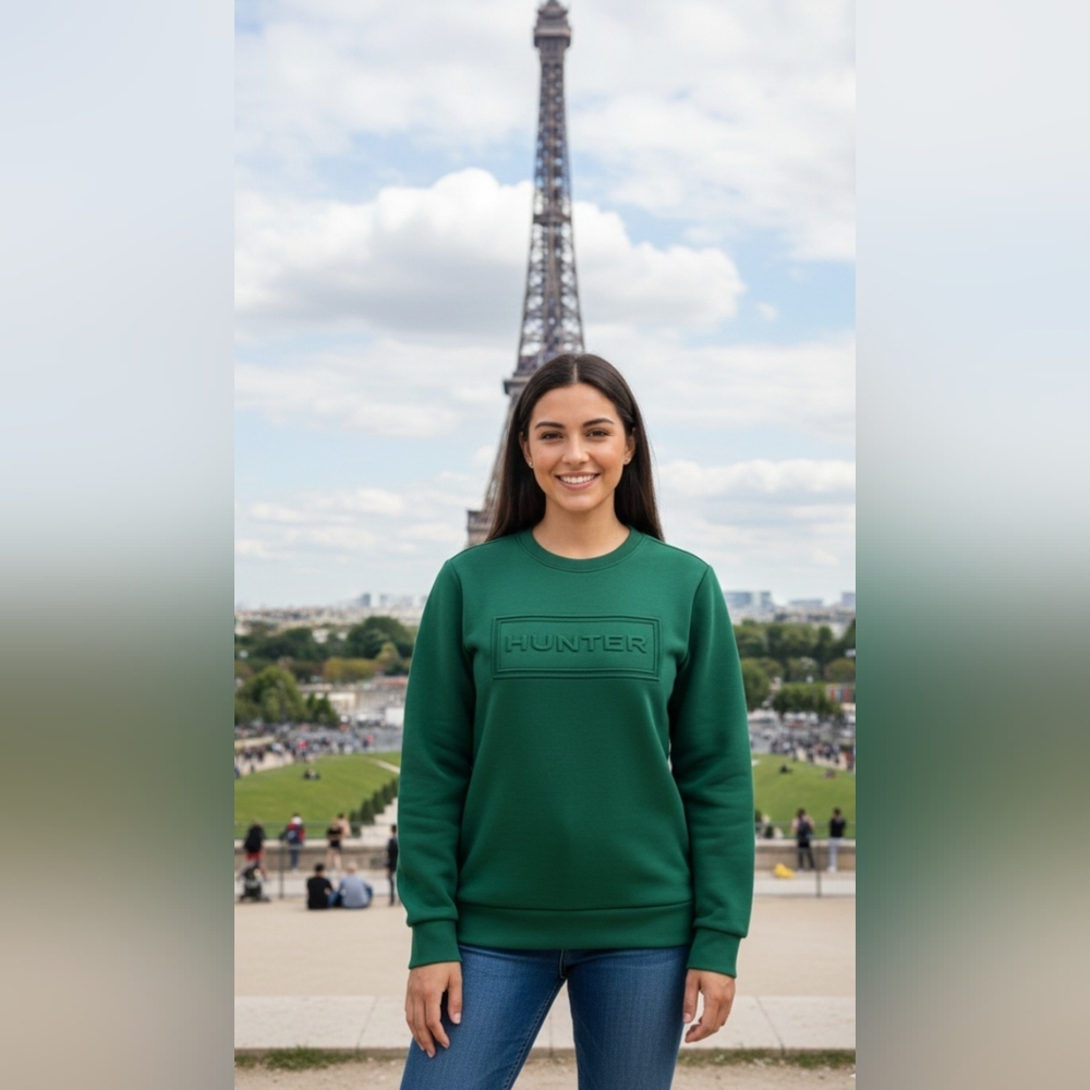 Hunter Women's Embossed Logo Crew Neck Pullover Green Blouse